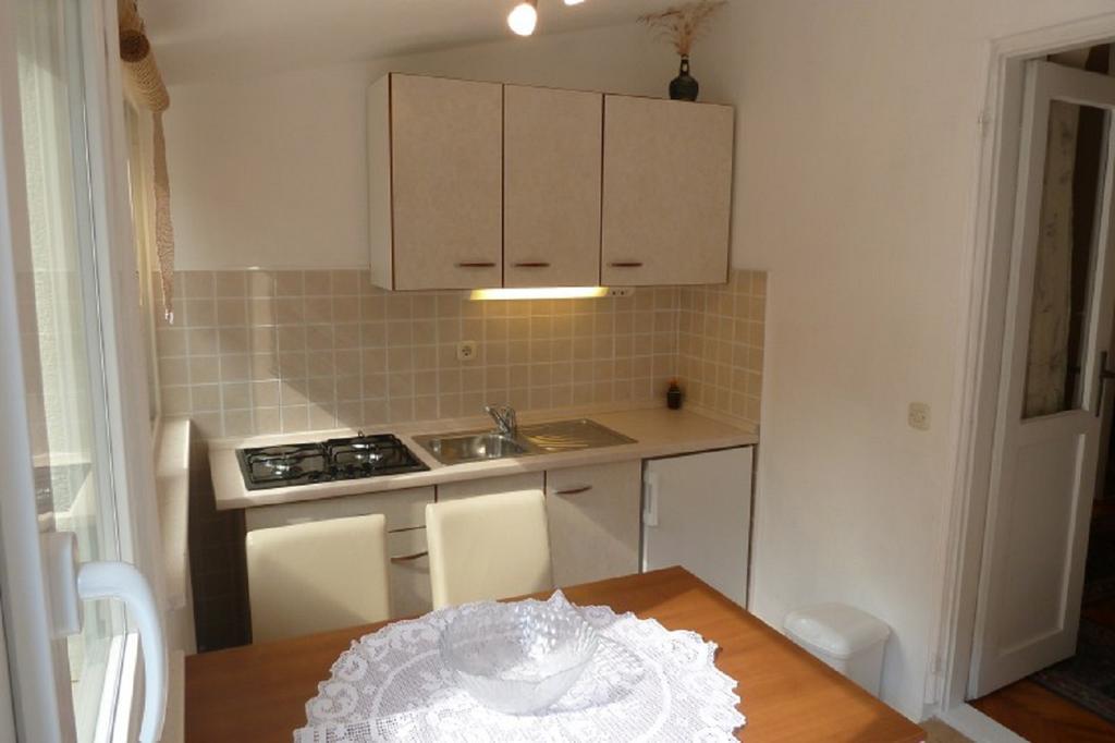 Apartments Indira Lovište Kamer foto