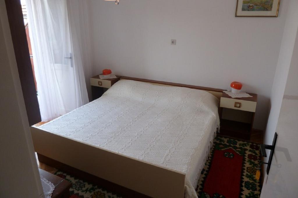 Apartments Indira Lovište Kamer foto